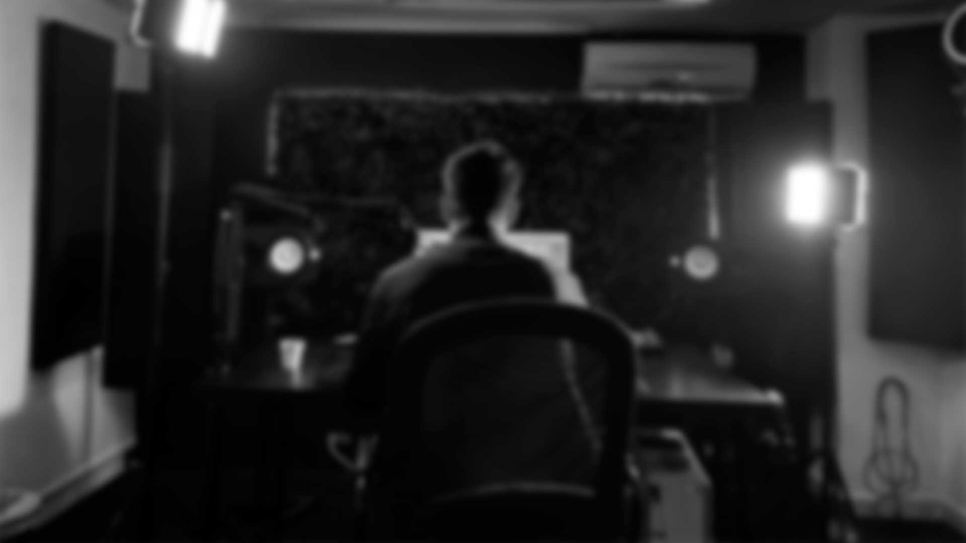 Sesión de producción musical en un estudio